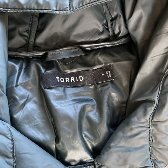 Torrid Lightweight Nylon Hooded Puffer Jacket Green Size 3 - Picture 11 of 17